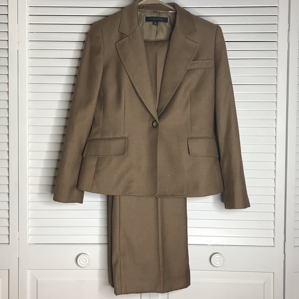 🌺Anne Klein Pant and Blazer Suit Set🌺